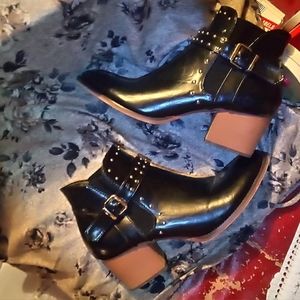 Olivia Miller Heeled Ankle Booties